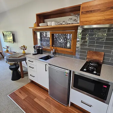 Tuckers Lane Boutique Accommodation-2